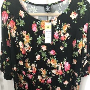 2x Agnes & Dora Frill Sleeve top